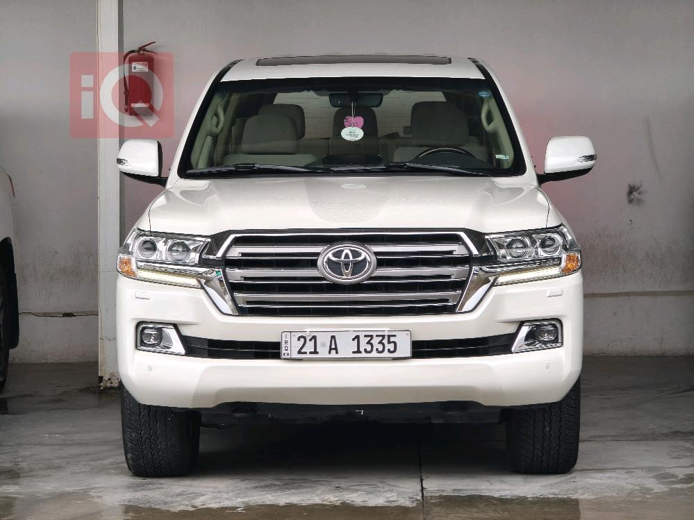 تويوتا لاندكروزر